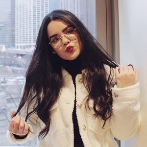 Meet your Posher, Stephany